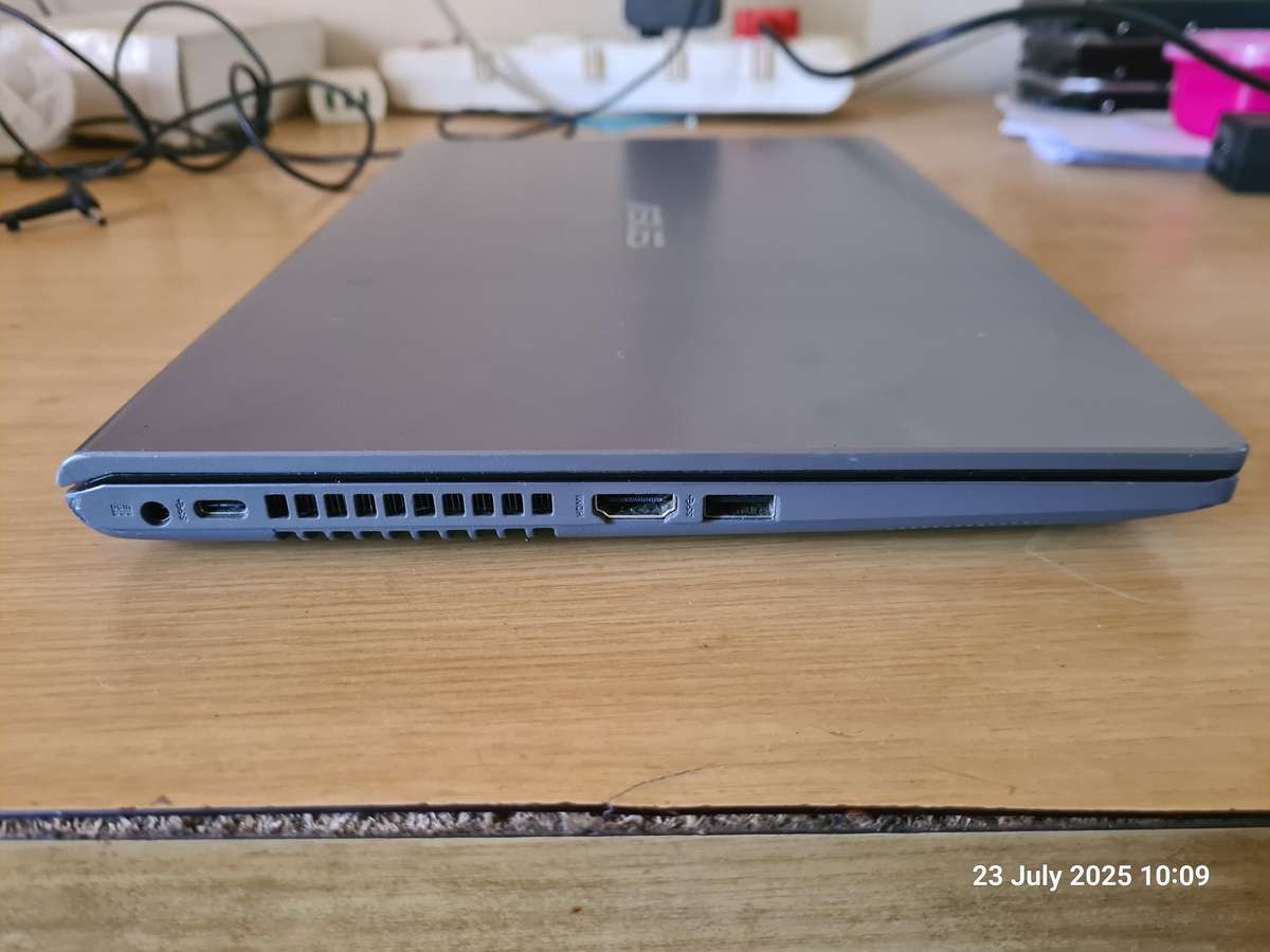 ASUS x409F i3 10th Gen -  4GB ram - Hard drive removed. Charger not included