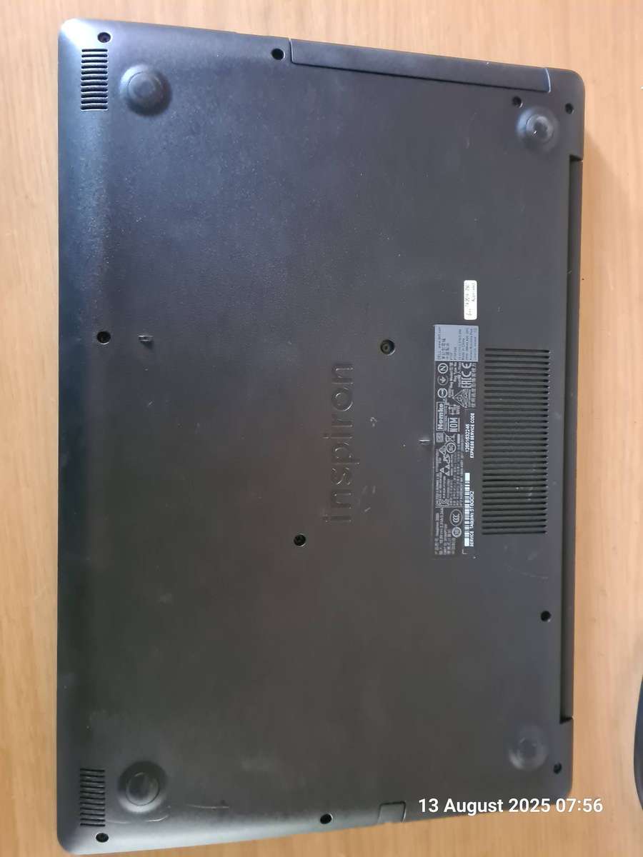 ***Late entry*** Dell Inspirion 15 - i5 8th gen, 8gb ram, 1TB HDD- Faulty battery
