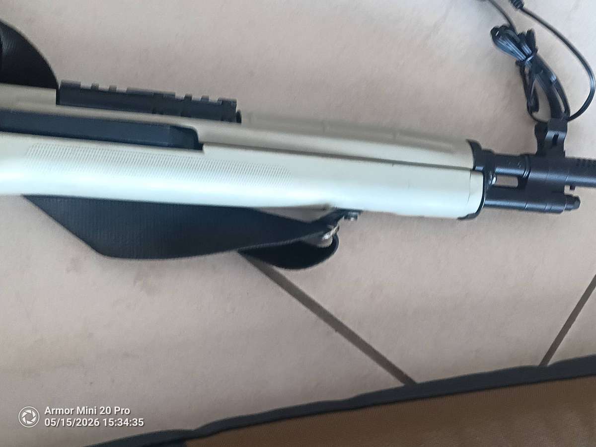 Airsoft rifle
