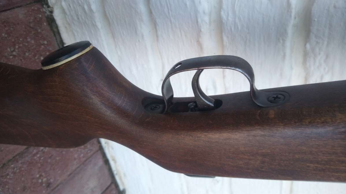 Air rifle