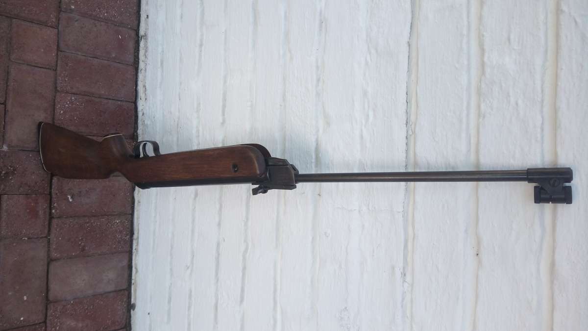 Air rifle