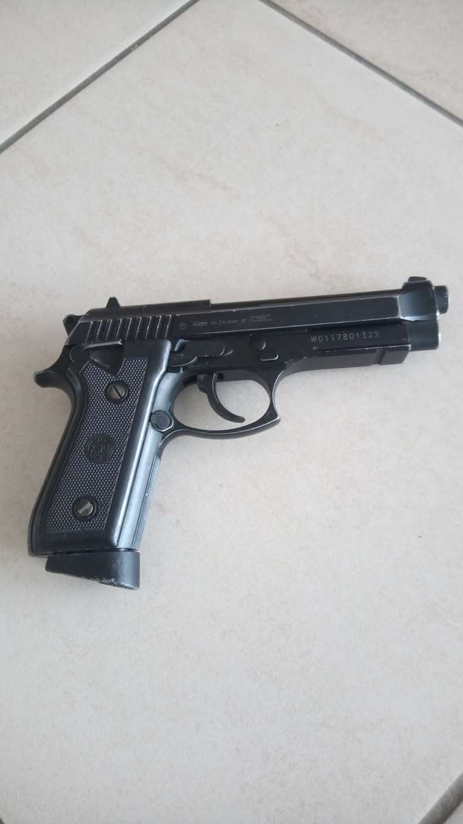 Beretta BB gun