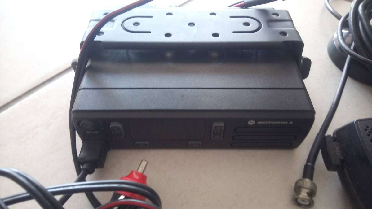 Motorola two way vehicle radio