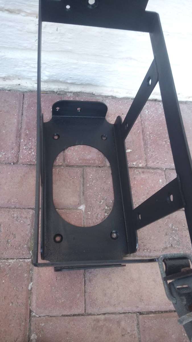 Frontrunner upright Jerrycan holder