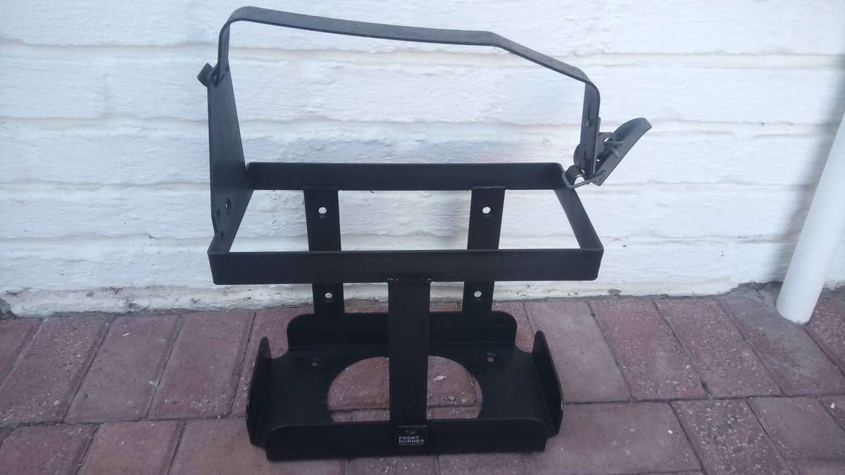 Frontrunner upright Jerrycan holder