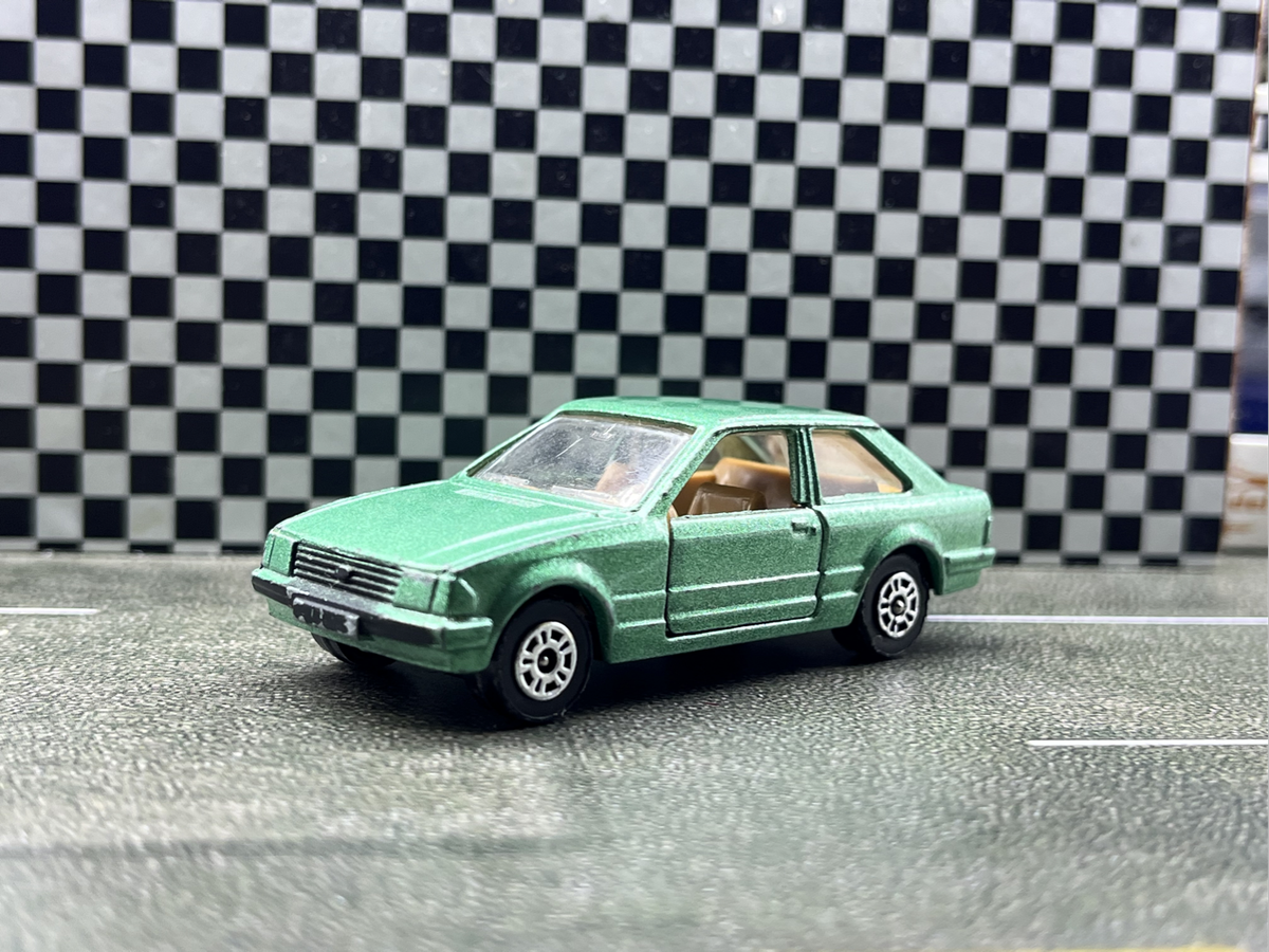 Corgi Toys Junior No. 56175 Ford Escort