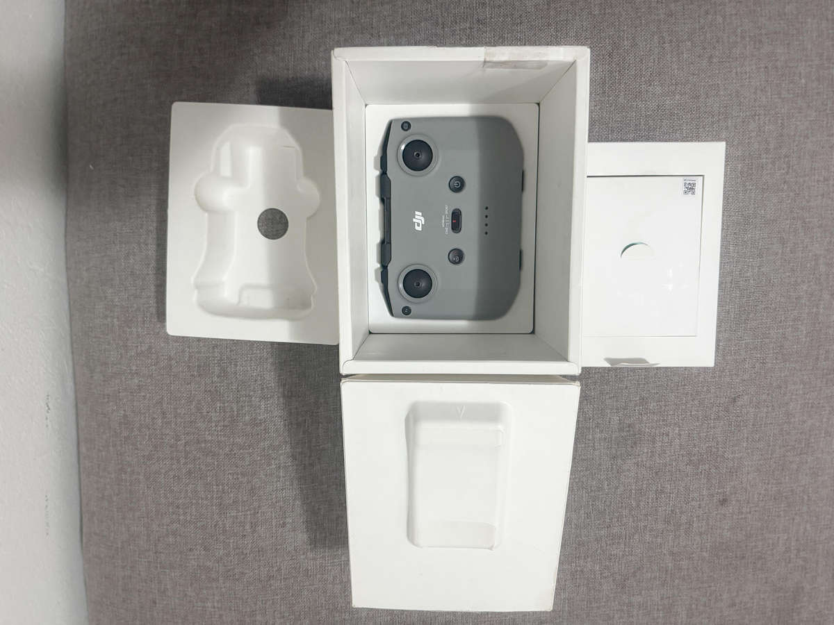 DJI RC-N1 Remote Control + dji mini 2 full set accessories (box, propellers and cables)