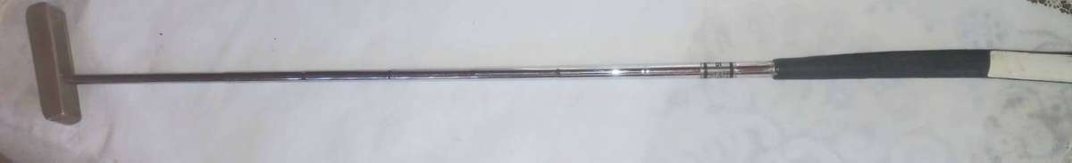 Rare Opportunity to Buy an Iconic 1-A Ping Putter - Making Ping Sound when Putting