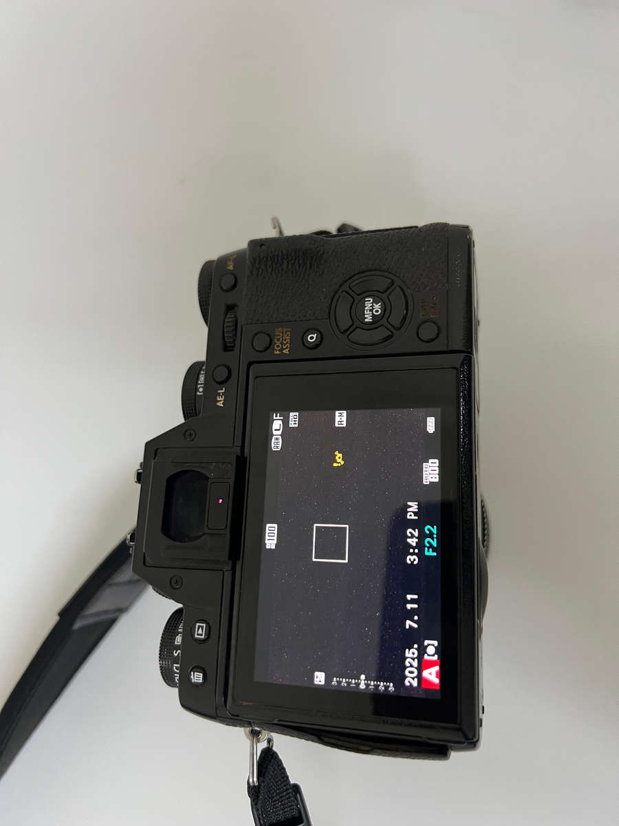 FujiFilm X-T1 camera with lens 56mm