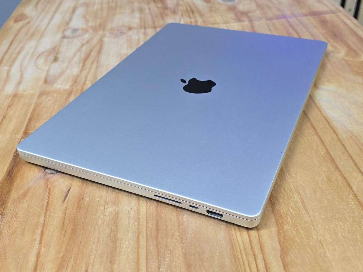 Apple Macbook Pro M4 Pro 16"