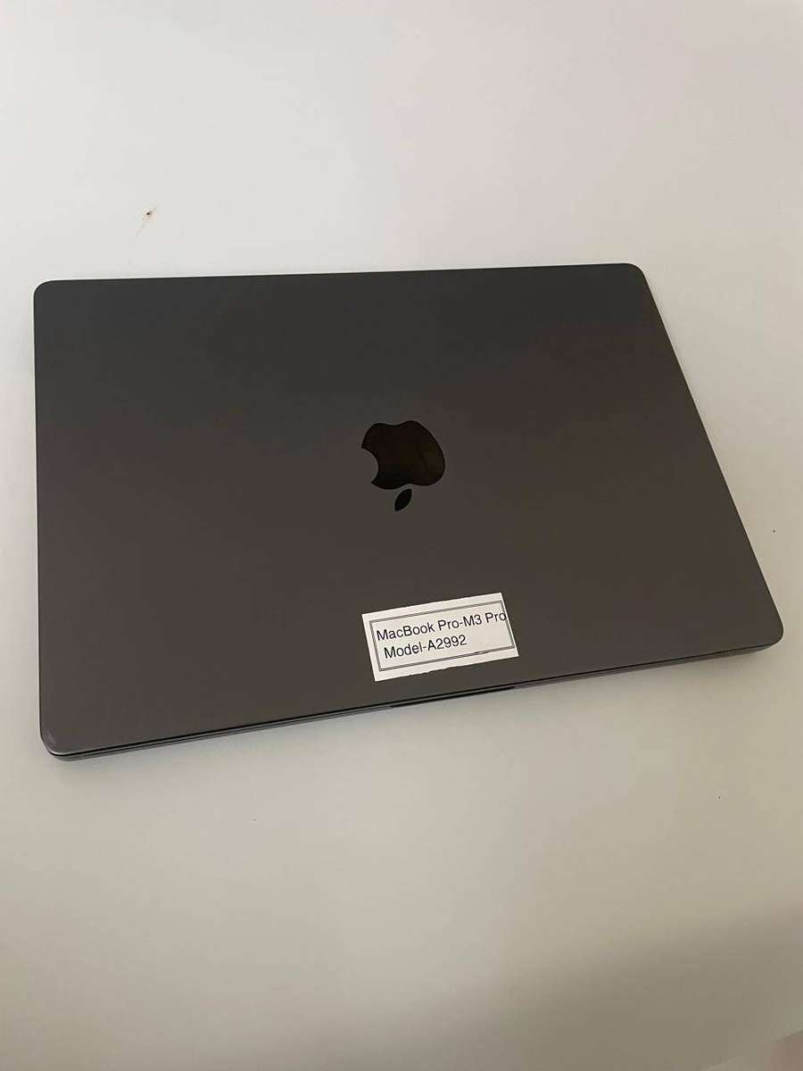 Macbook Pro M3 14"