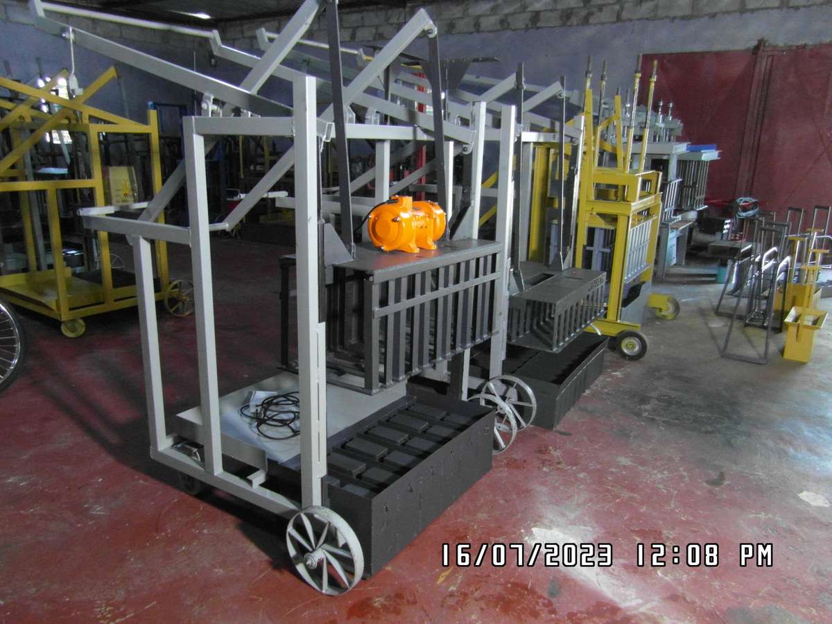 Maxi brick electric machine