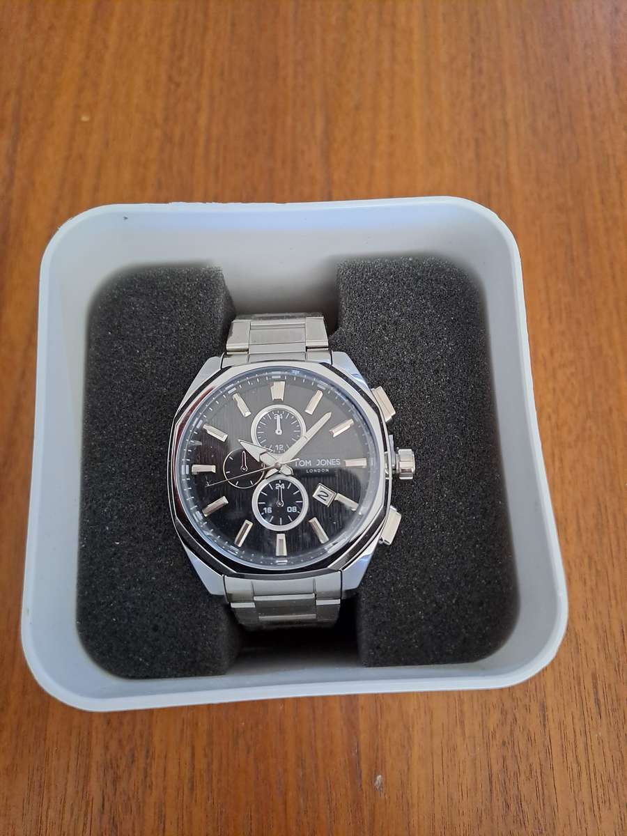 Tom & Jones Mens Fashion Watch