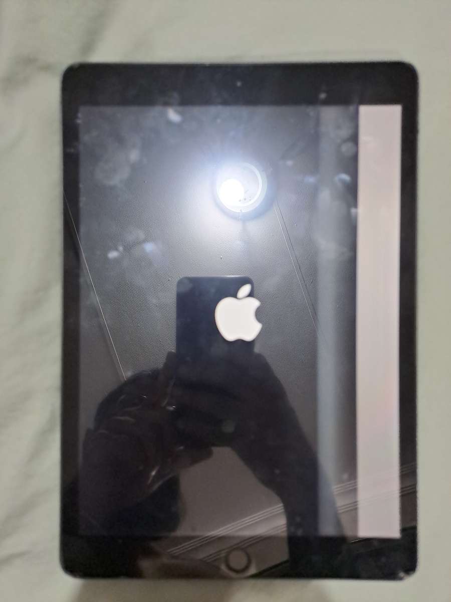 iPad 9th Gen 64gb Wifi *PLEASE READ*