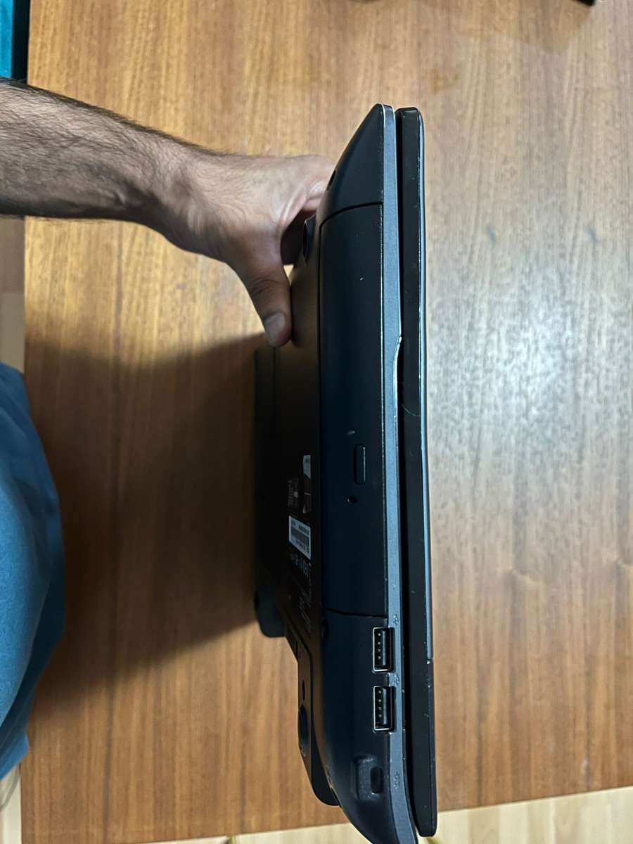 Samsung Series 3 Notebook ( NP300E5C-A07ZA)