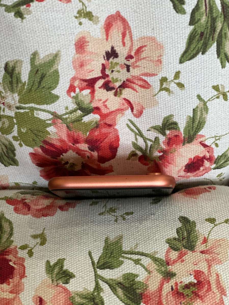 iPhone XR - 64gb PRODUCT RED