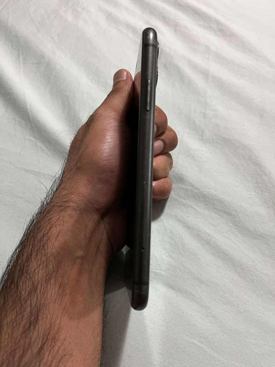 iPhone 11 - 64gb