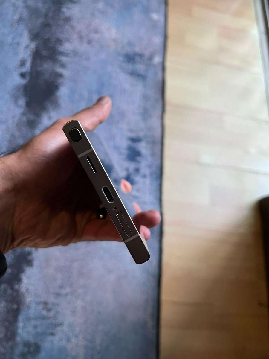 Samsung S24 Ultra NEW CONDITION