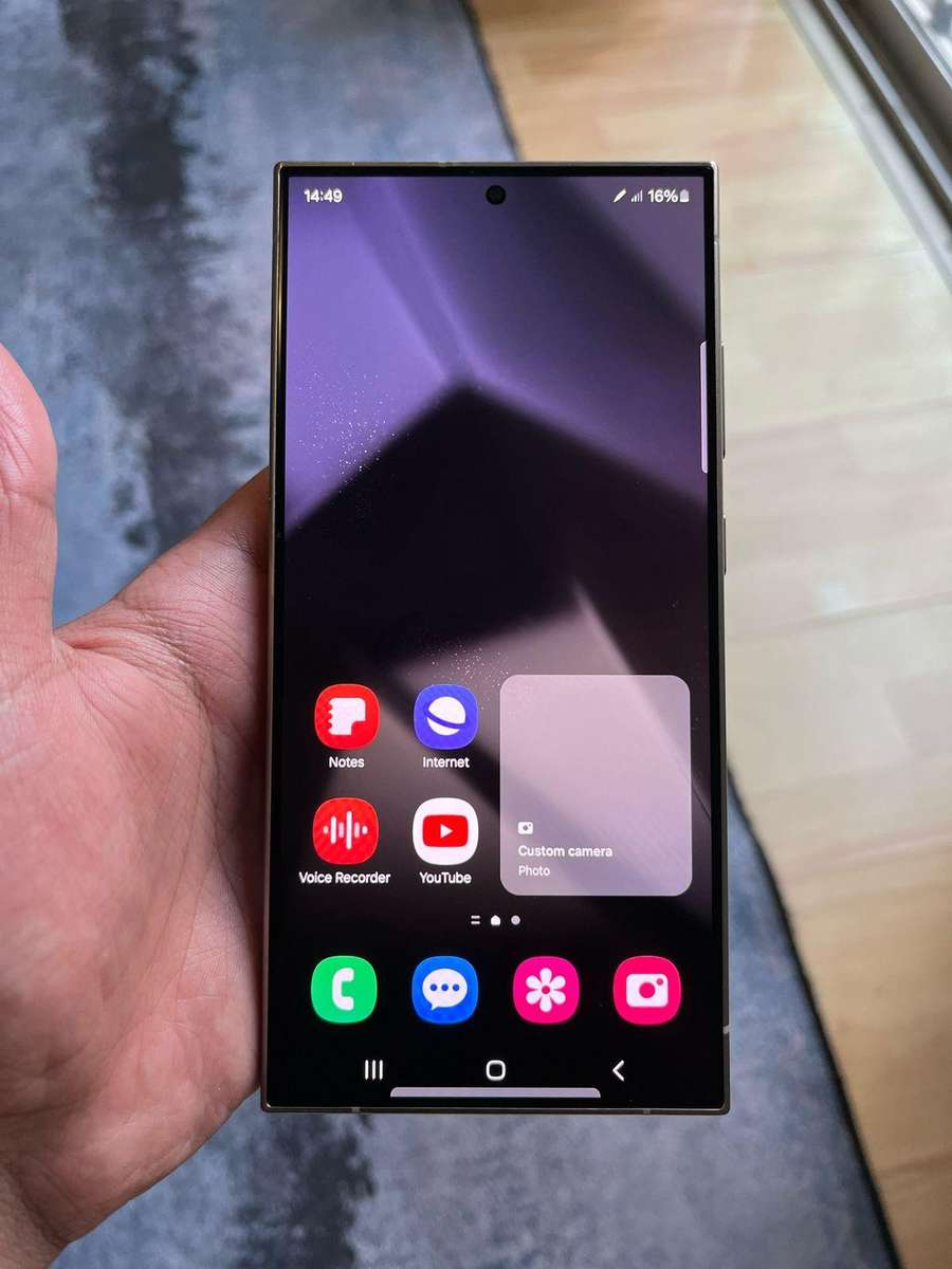 Samsung S24 Ultra NEW CONDITION