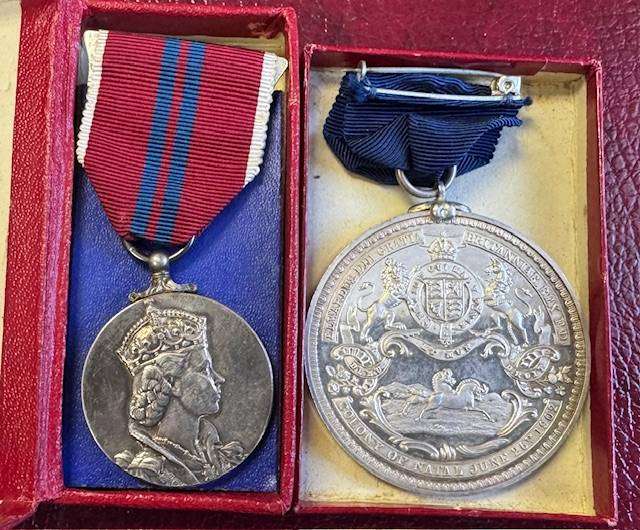 NATAL 1902 KEV11 CORONATION & 1953 QE11 CORONATION SILVER MEDALLIONS