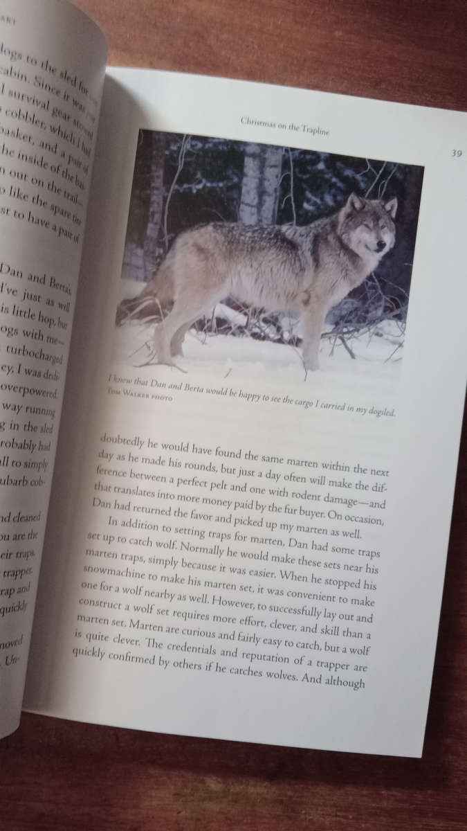 Cold Hands, Warm Heart: Alaskan Adventures of an Iditarod Champion - King, Jeff