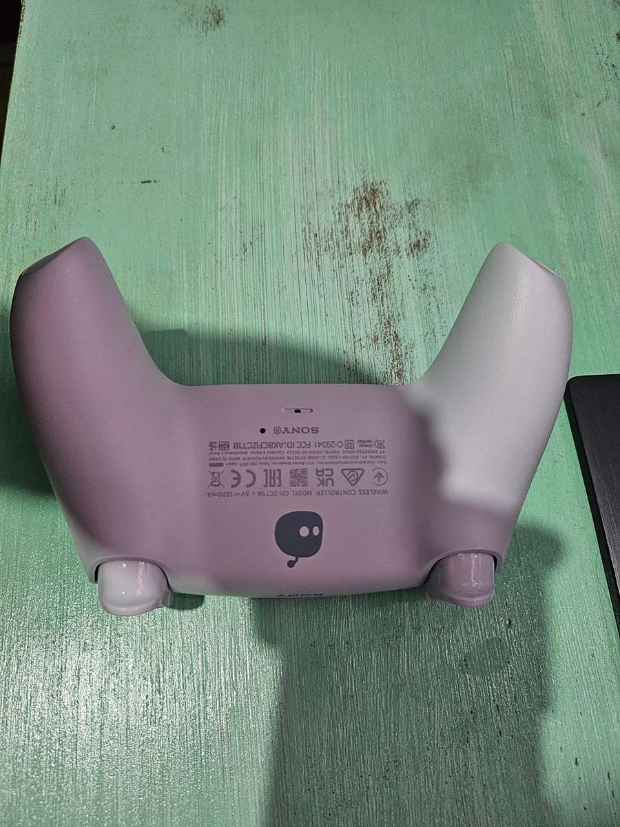 Playstation 5 Disc Version 2TB Console + With Limited Edition Astro Bot Controller