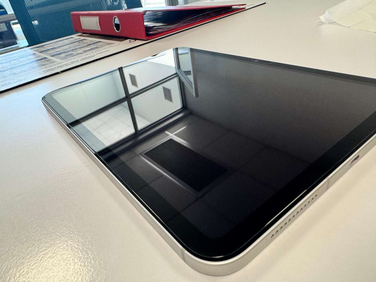 APPLE IPAD 10TH GEN WI FI + CELLULAR 256GB