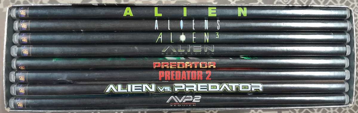 Alien / Predator - Total Destruction Ultimate DVD Collection (8 disc set)