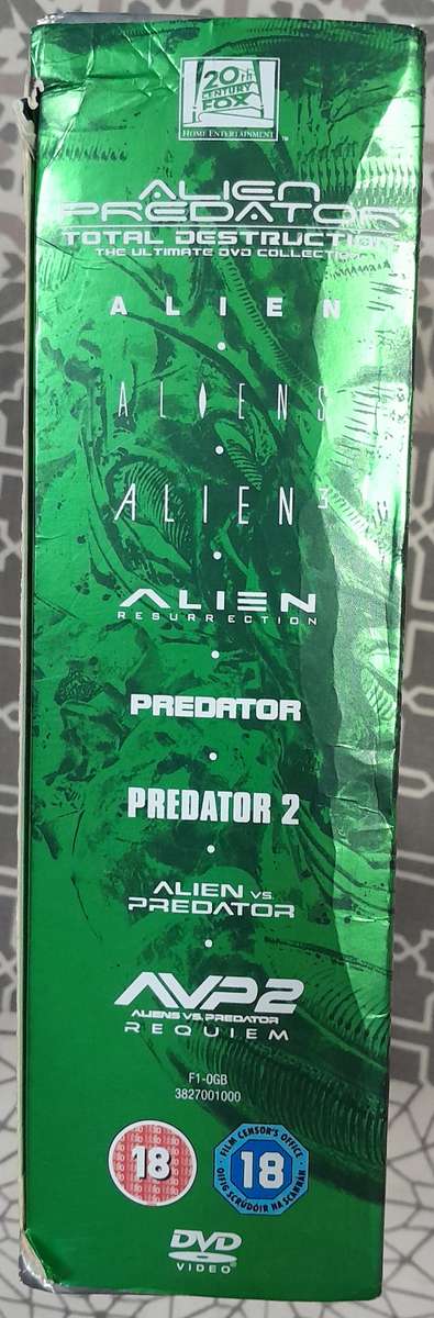 Alien / Predator - Total Destruction Ultimate DVD Collection (8 disc set)