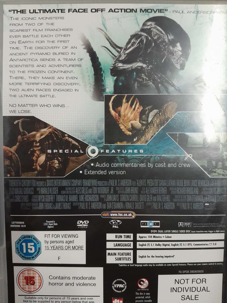 Alien / Predator - Total Destruction Ultimate DVD Collection (8 disc set)
