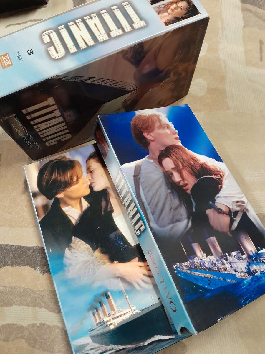 Titanic VHS (2 x NTSC cassettes) USA format