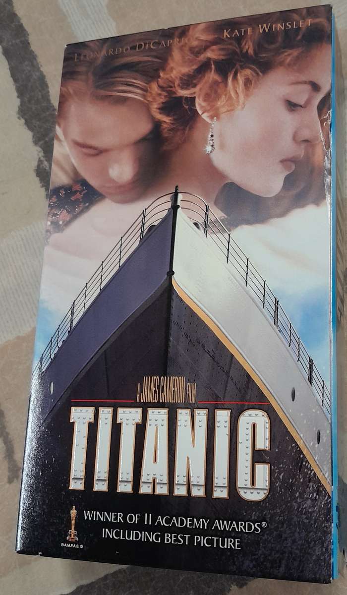 Titanic VHS (2 x NTSC cassettes) USA format