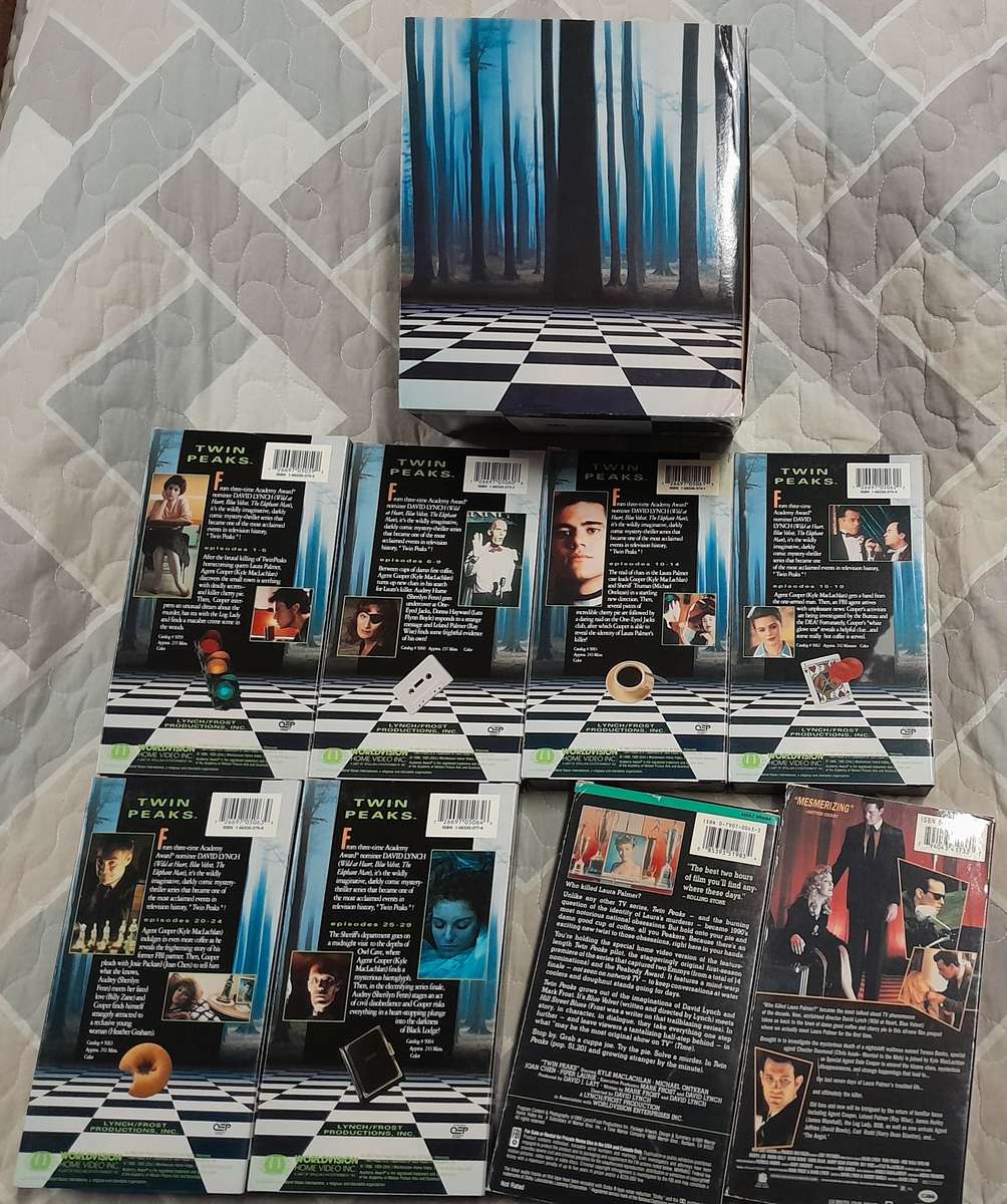 Twin Peaks - Series 1 & 2 VHS Box Set PLUS Pilot and Fire Walk With Me VHS bundle (USA NTSC format)
