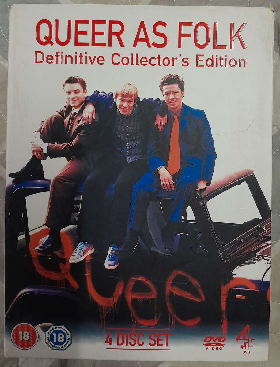 Queer as Folk - Definitive Collector's Edition 4 DVD set (Complete UK series 1 & 2) (Gay interest))