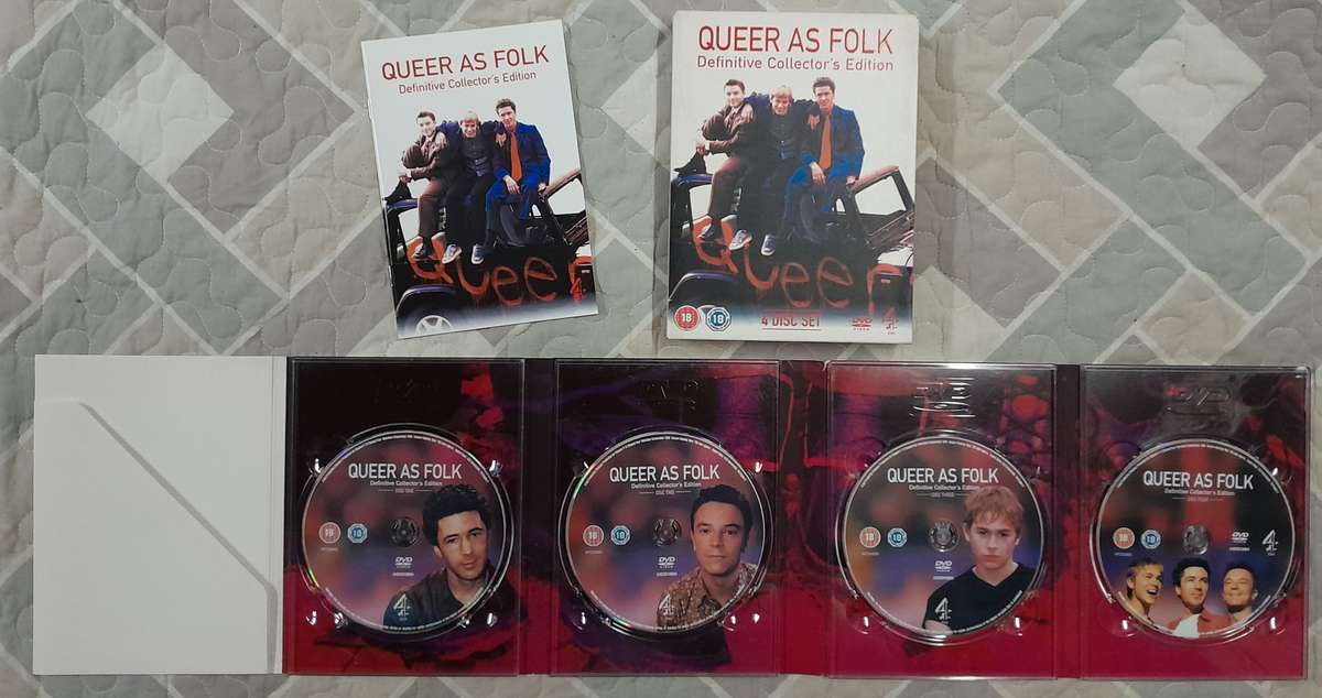 Queer as Folk - Definitive Collector's Edition 4 DVD set (Complete UK series 1 & 2) (Gay interest))