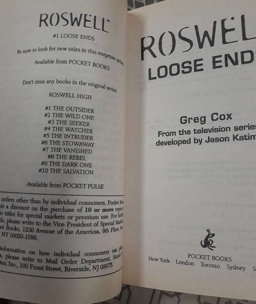 Roswell High - 10 Book series (Roswell tv series)