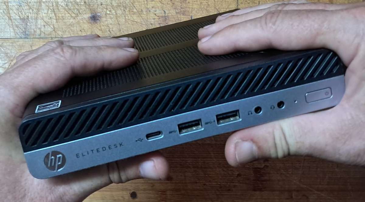 Superfast HP ELITEDESK Mini  Ryzen 5 Pro CPU - Barebone PC