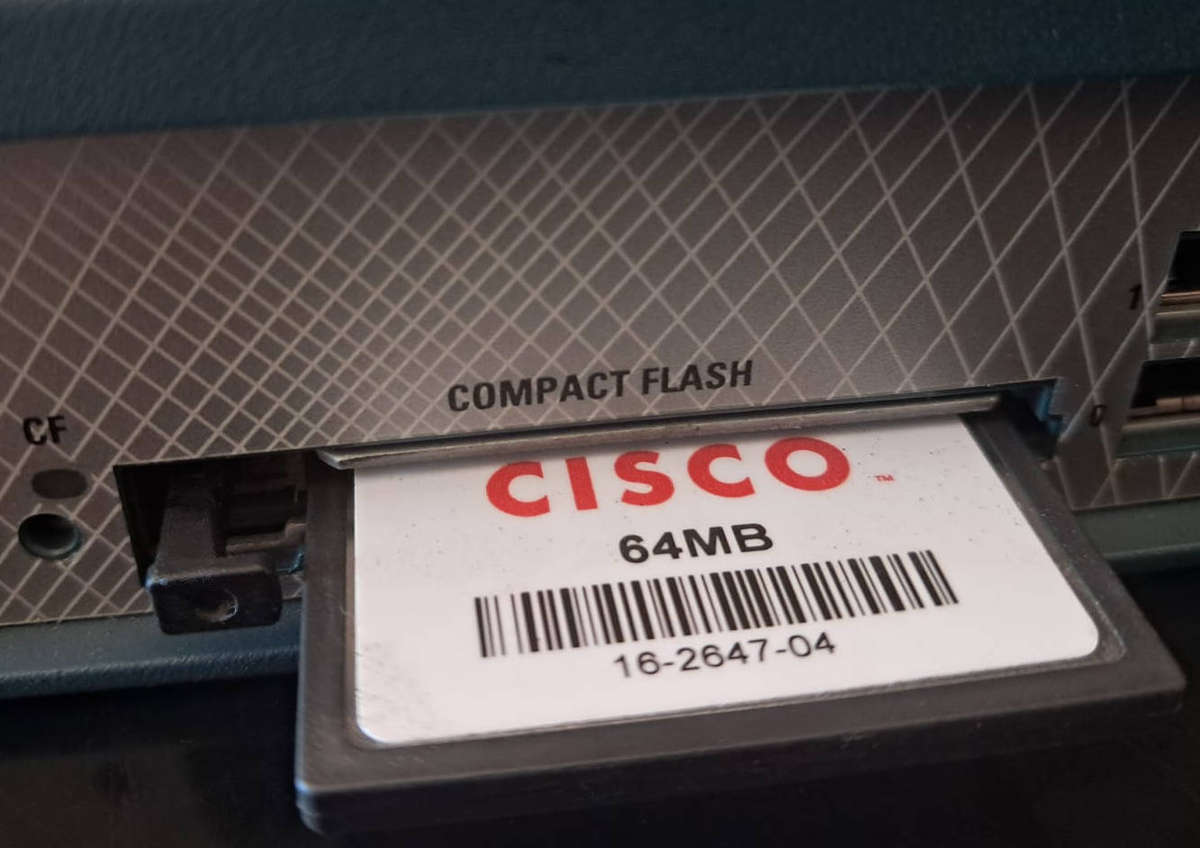Cisco 2811 Enterprise  Router