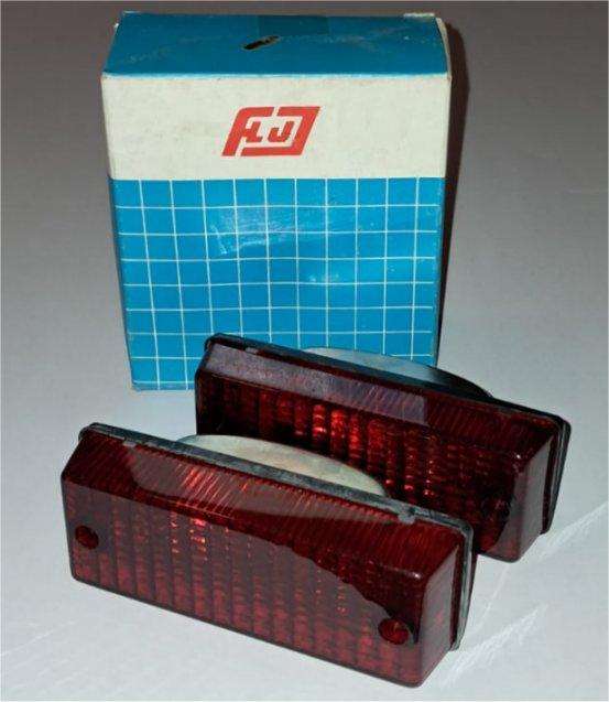 Pair of Universal Tail Lights