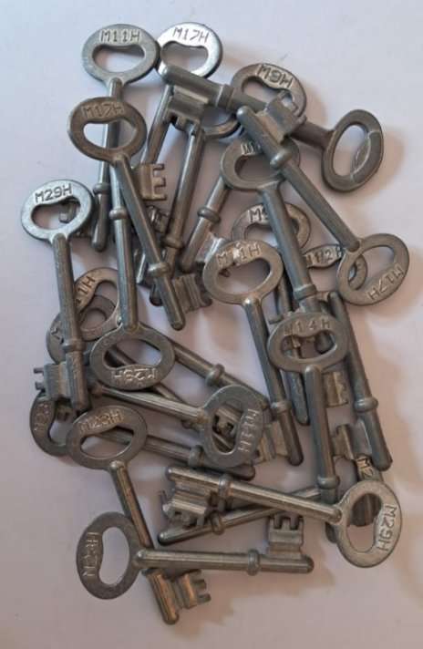 Lot of new door lock keys (MxxH range)