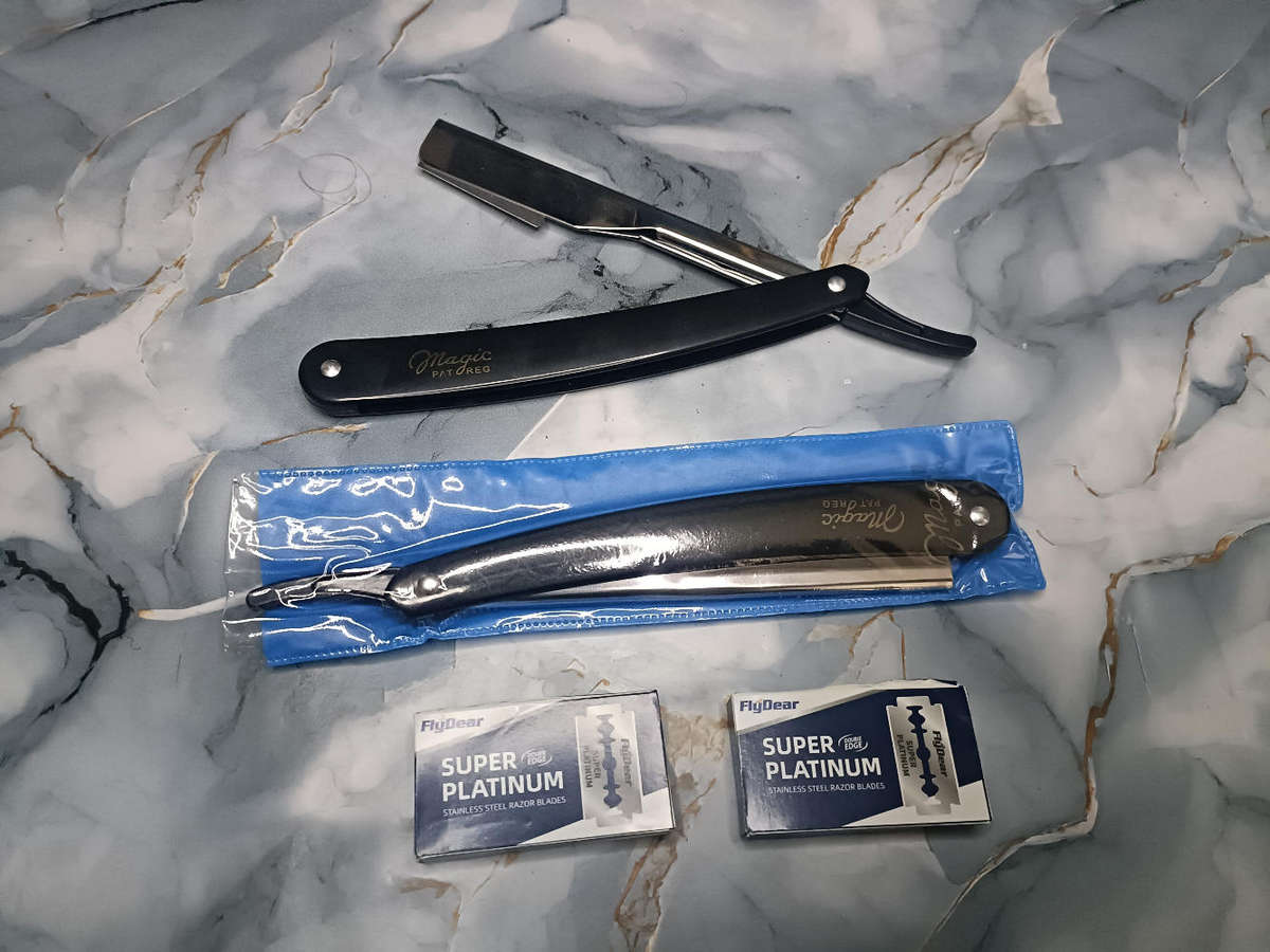 Straight Razor + Stainless Steel Blades