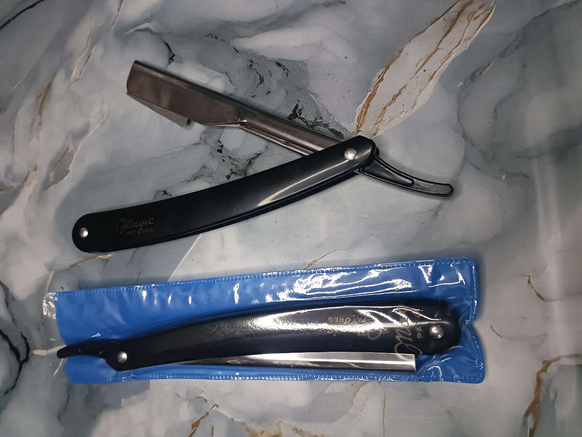 Straight Razor + Stainless Steel Blades