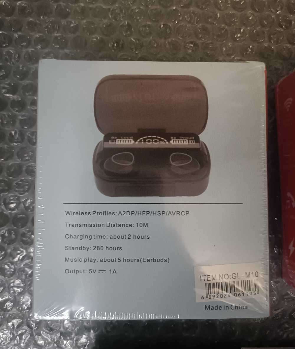 Wireless Headphones & Smart Charger