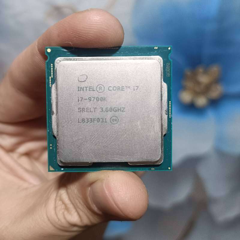 I7 9700k + Motherboard