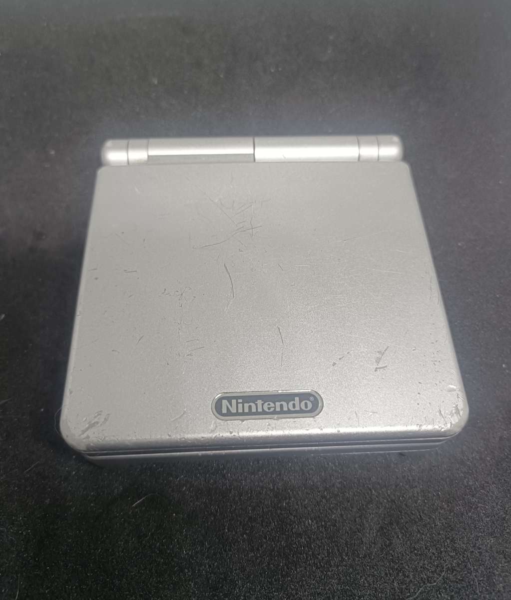 Gameboy Advance SP, Silver, Nintendo