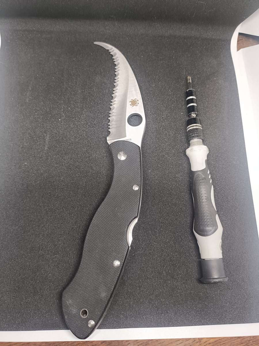 Spyderco Civilian Pocket Knife (Replica??)