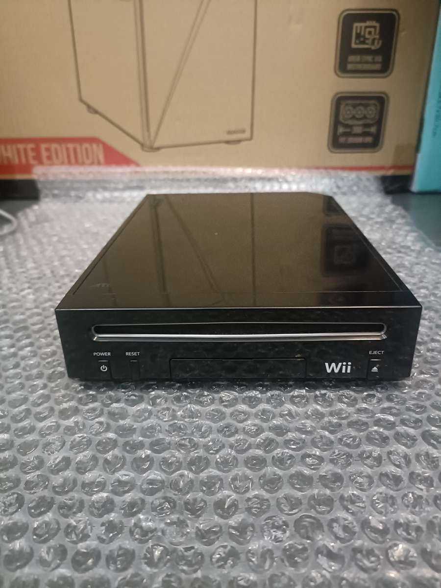 Black Nintendo Wii (Full Setup)