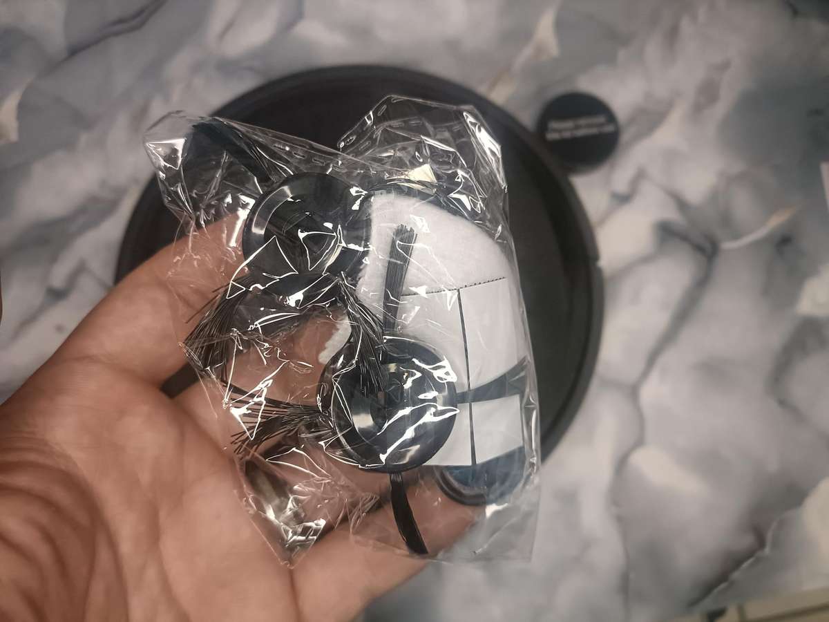 Robot Vaccuum Cleaner (Automatic)