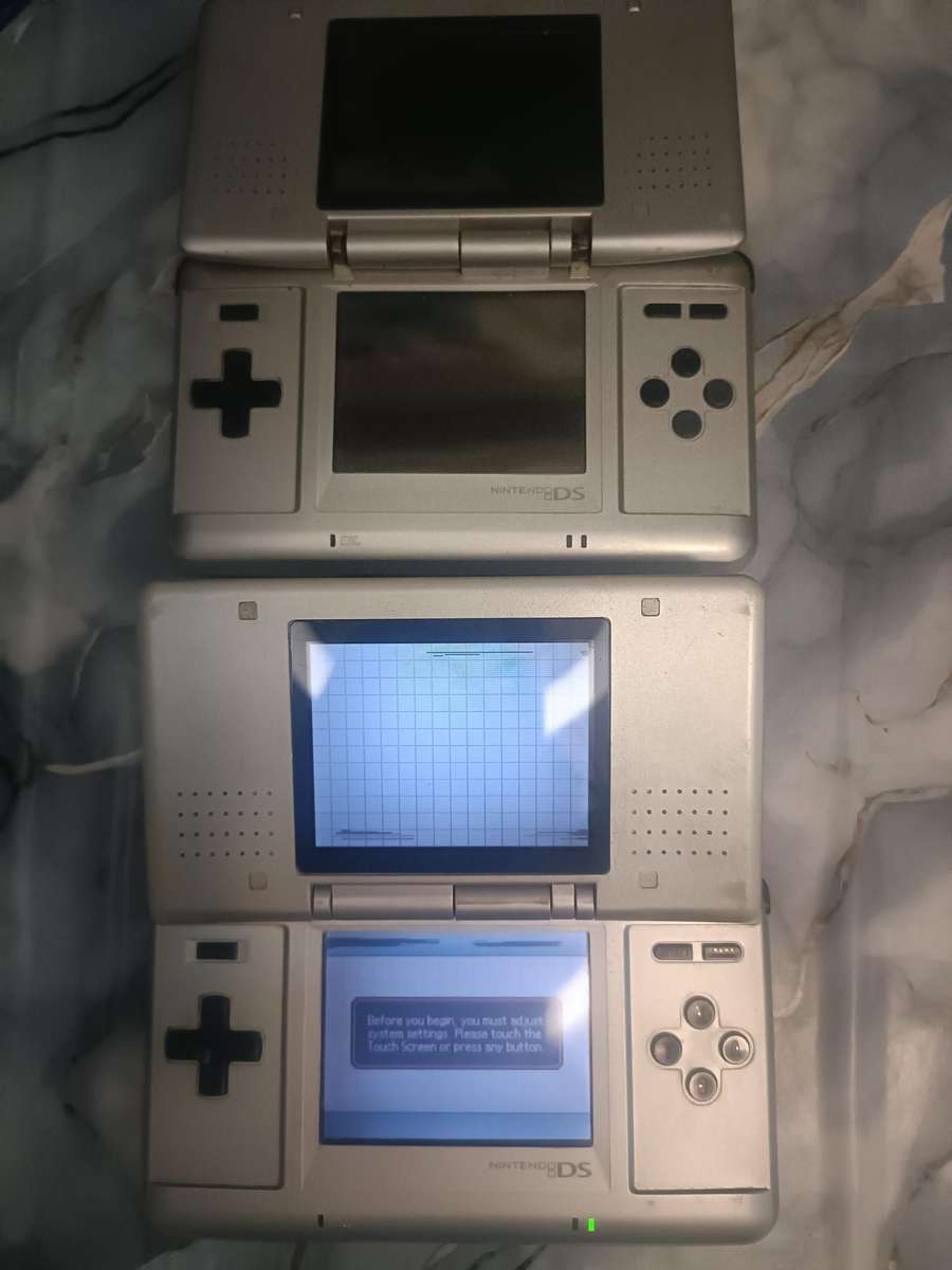 Rare Classic Nintendo DS (Phat) x2