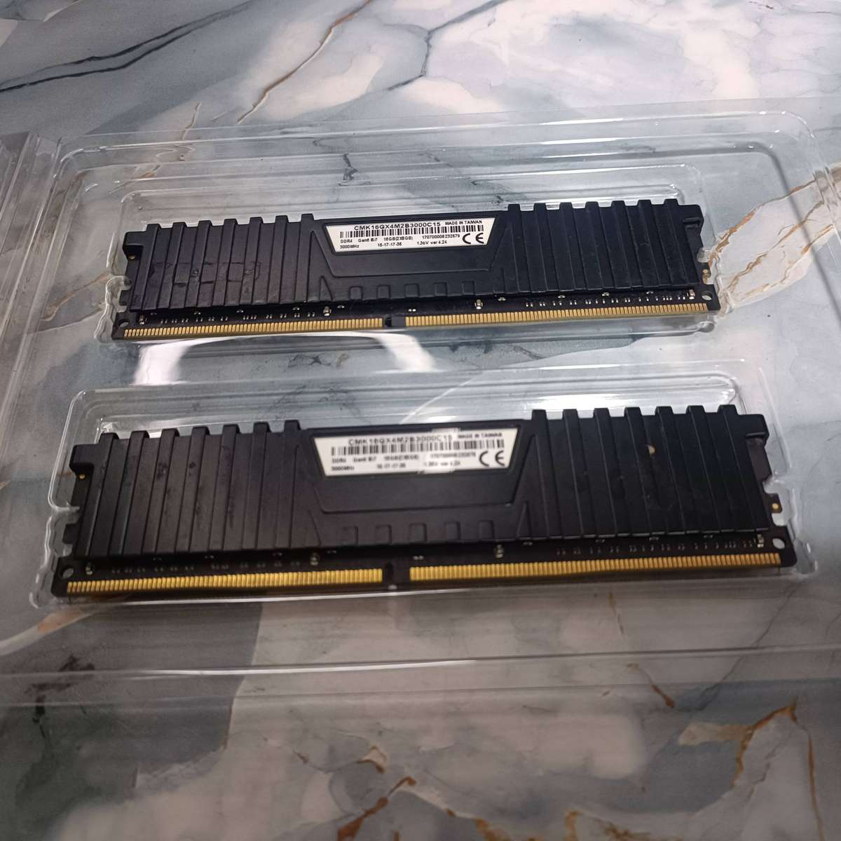 Corsair DDR4 8GB x2 Ram Sticks